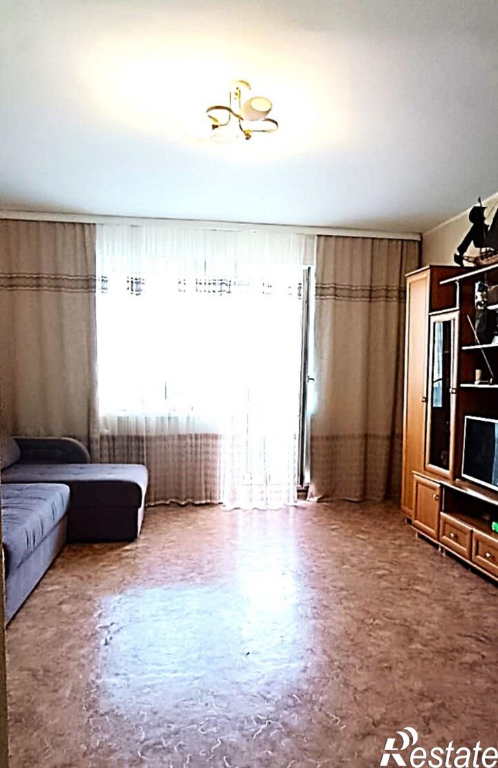 4-комн квартира Россия,  г. Комсомольск-на-Амуре, пр-кт. Победы, д. 33, корп. 5