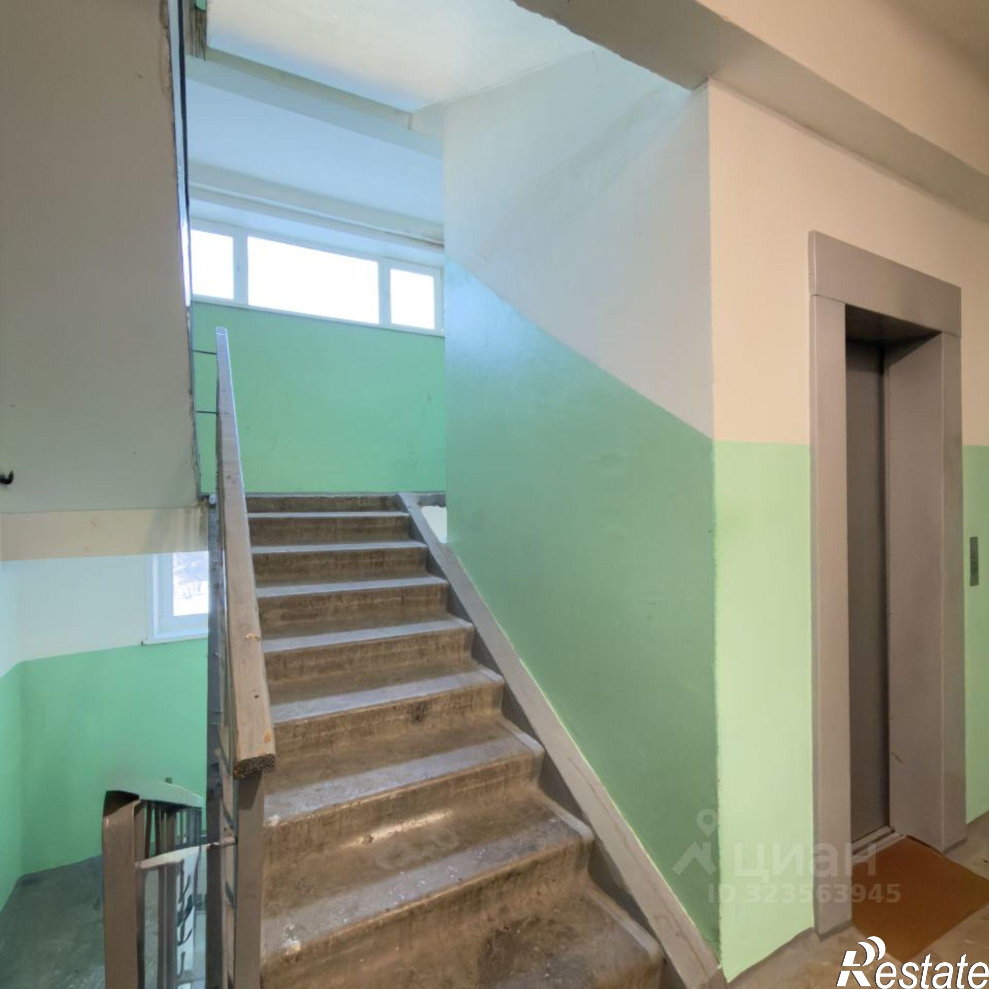 Купить квартиру за 1 890 000 рублей на пр-кт Строителей, 52а