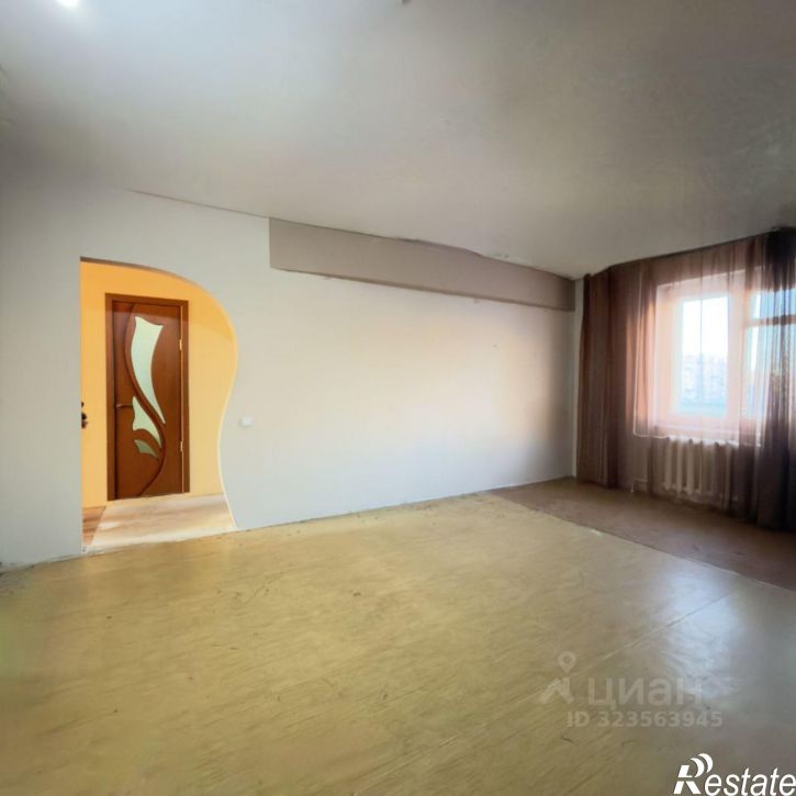 4-комн квартира пр-кт Строителей, 52а,  д. 52а