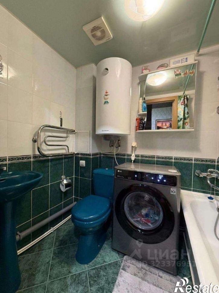 2-комн квартира Приморский б-р, 13,  д. 13