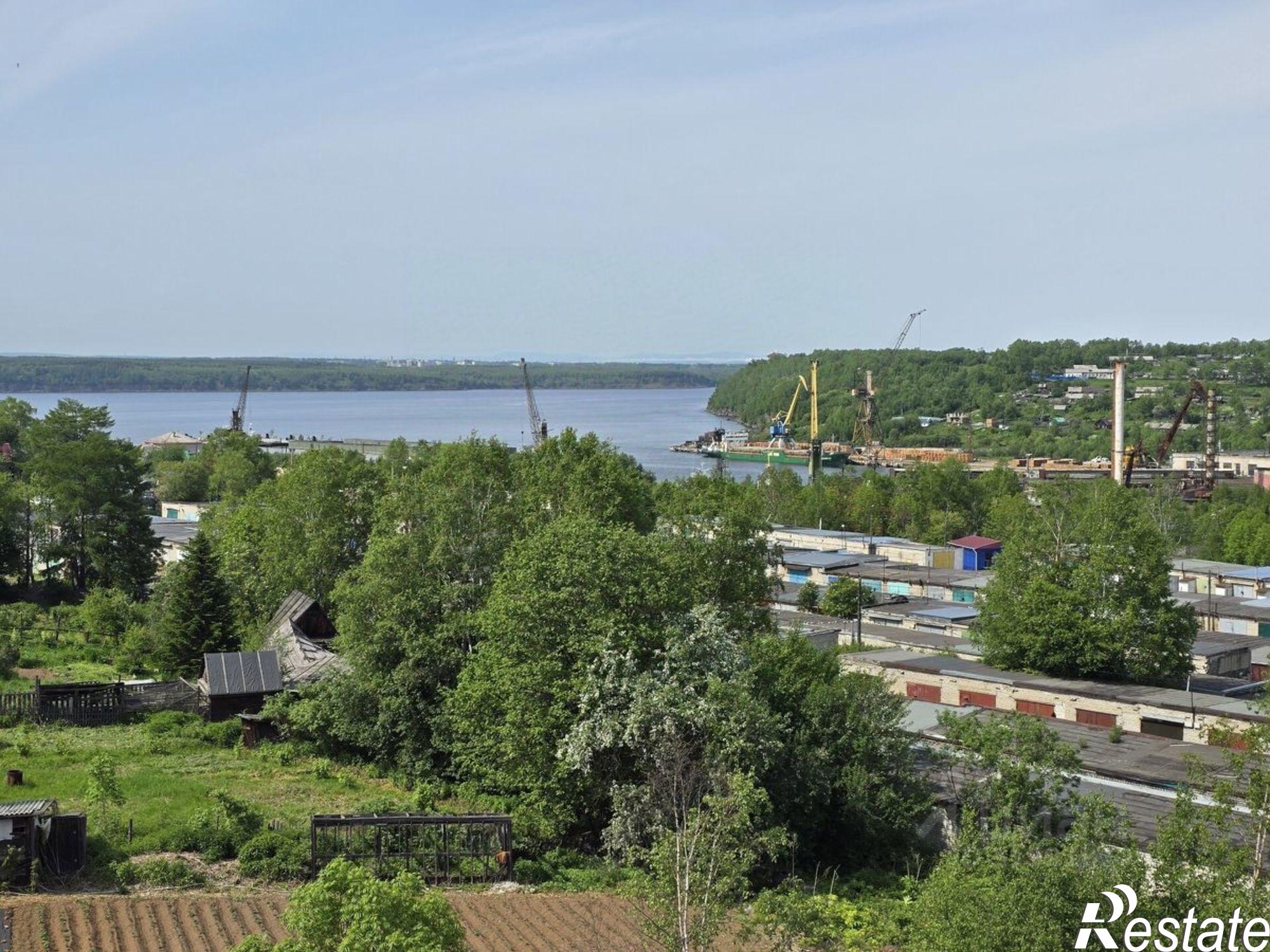 Купить квартиру за 3 300 000 рублей на Пионерская улица, 2