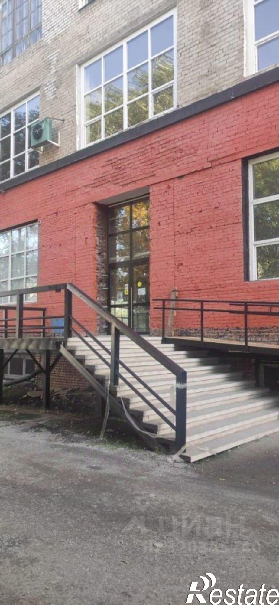 Сдать торговое помещение за 525 000 рублей на Краснореченская, 94