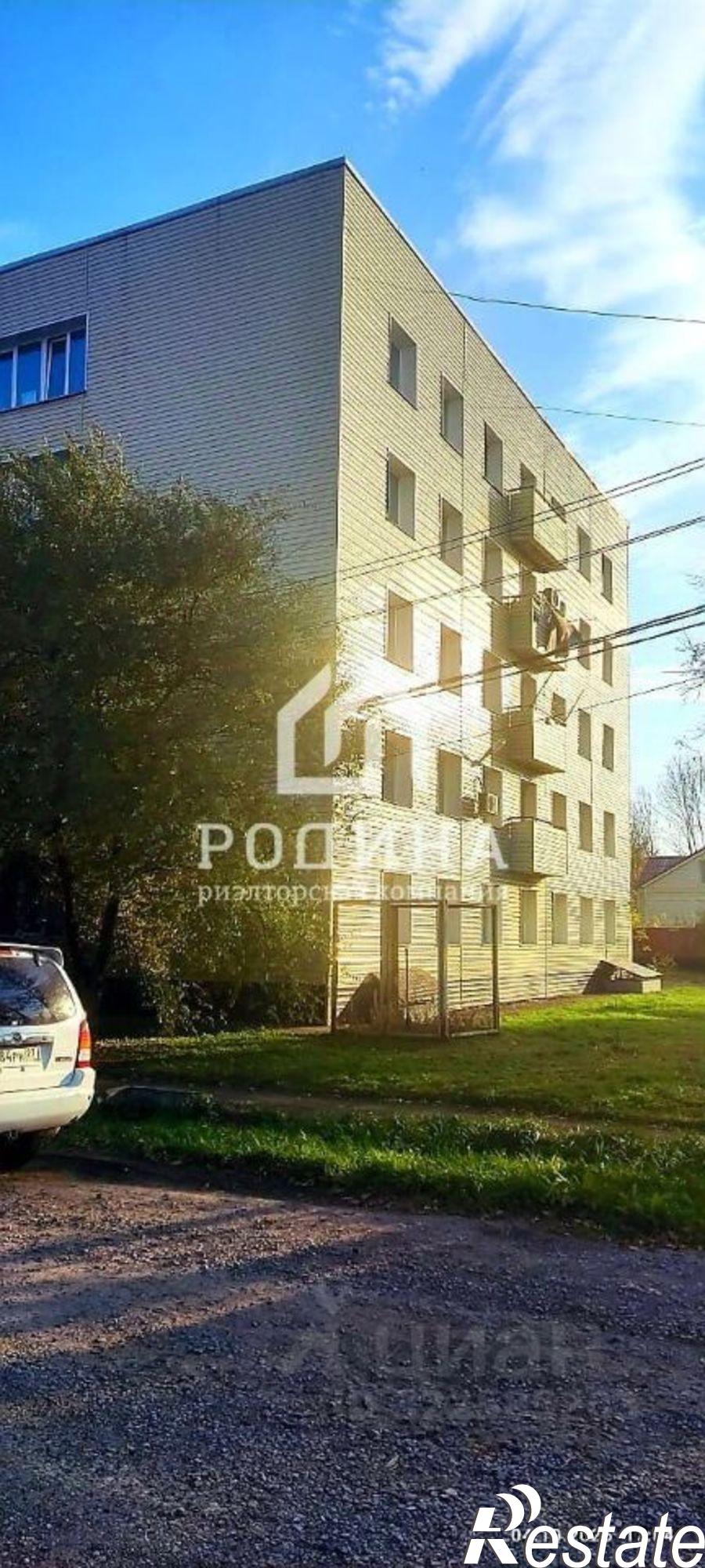 Купить квартиру за 2 300 000 рублей на улица Верхотурова, 1