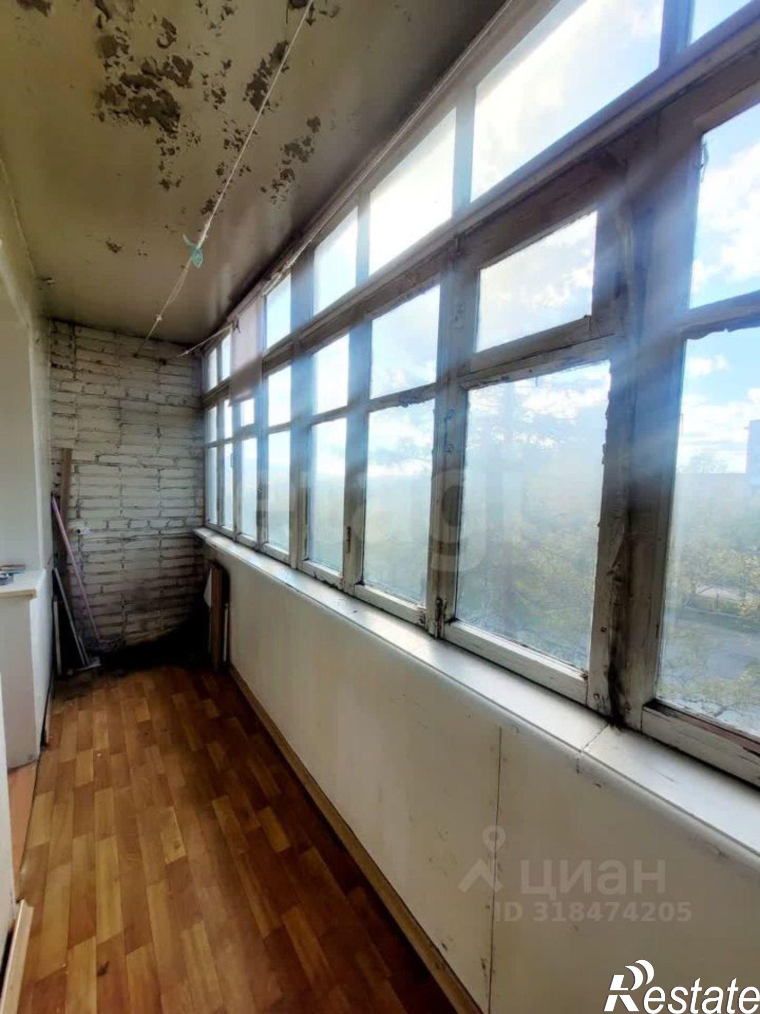 Купить квартиру за 2 400 000 рублей на Пионерская улица, 19