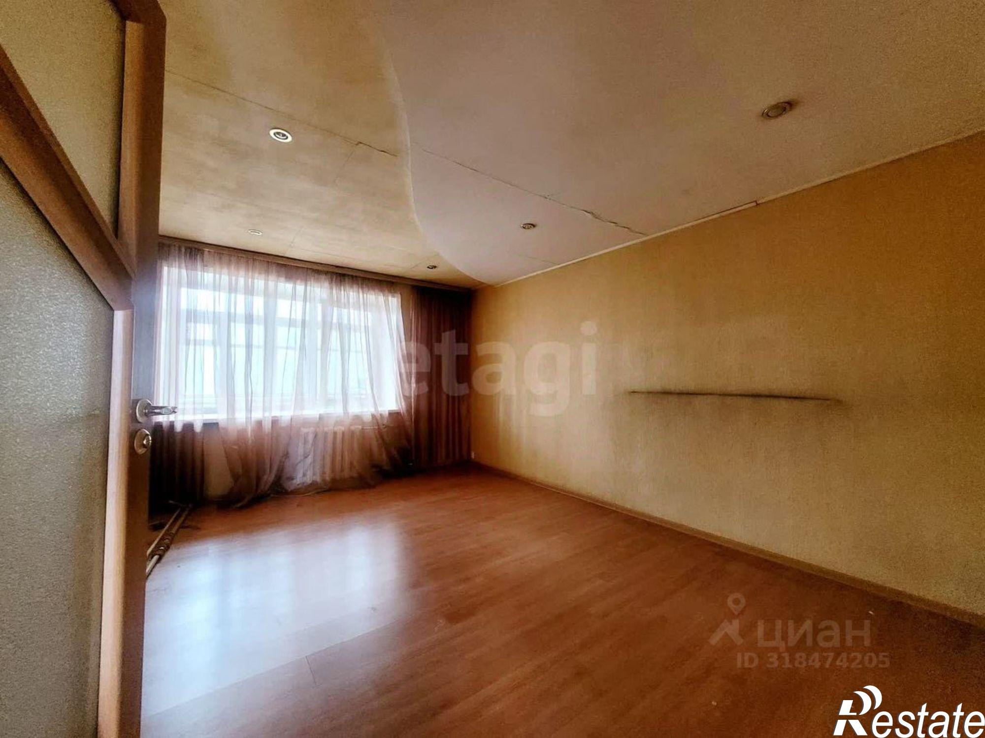 Купить квартиру за 2 400 000 рублей на Пионерская улица, 19