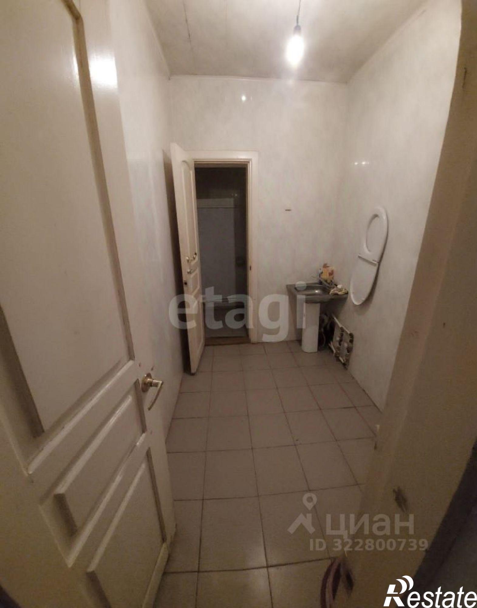 Купить торговое помещение за 7 048 800 рублей на Солнечный район