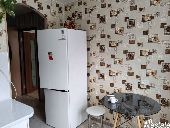 1-комн квартира Южный м-н, Войсковая улица, 1