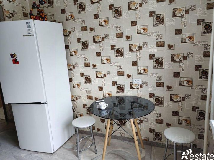 1-комн квартира Южный м-н, Войсковая улица, 1