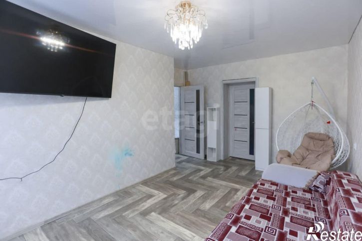 3-комн квартира улица Кирова, 27А,  д. 27А