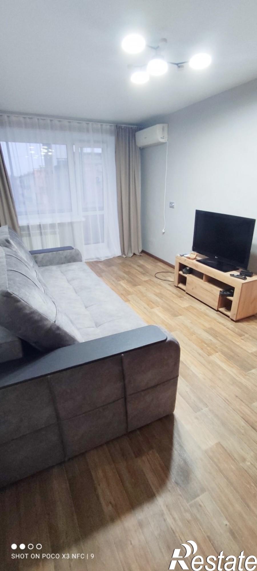 Сдать квартиру за 45 000 рублей на Россия,  г. Комсомольск-на-Амуре, пр-кт. Интернациональный, д. 12, корп. 2