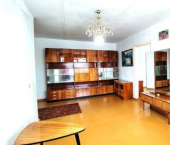 4-комн, 62кв м, этаж 2/5 улица Орлова, 5