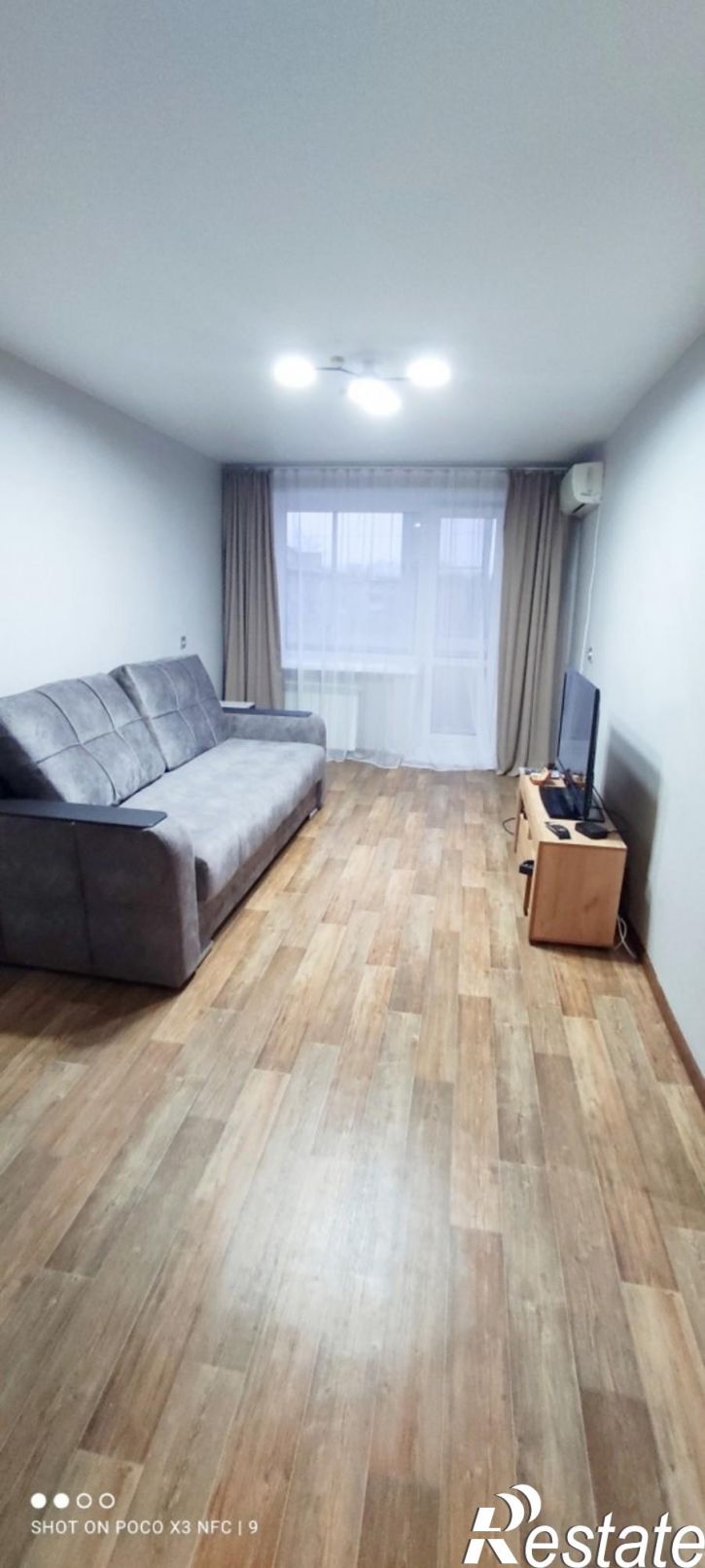 3-комн квартира Россия,  г. Комсомольск-на-Амуре, пр-кт. Интернациональный, д. 12, корп. 2