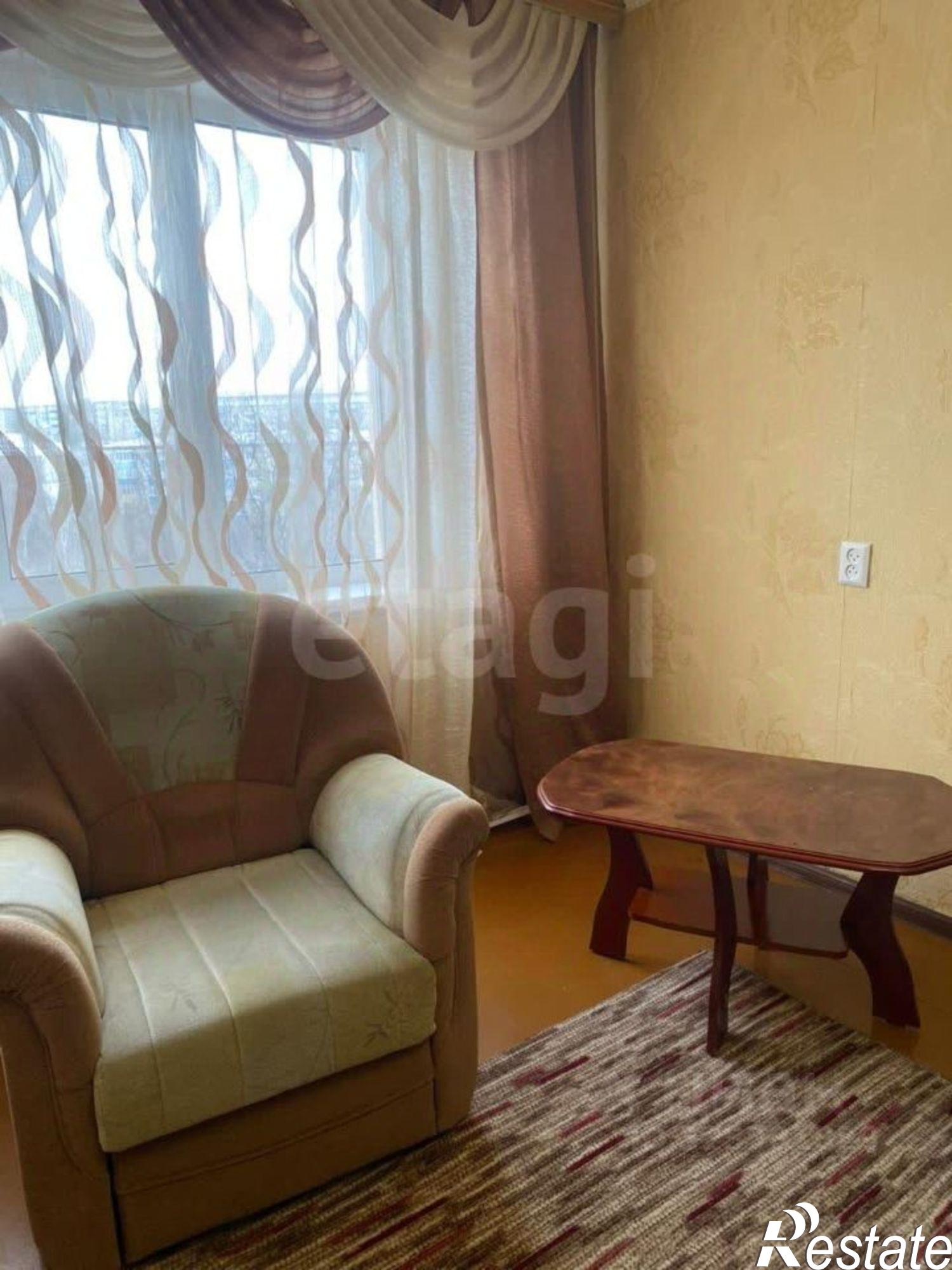 Купить квартиру за 2 200 000 рублей на проспект Строителей, 44