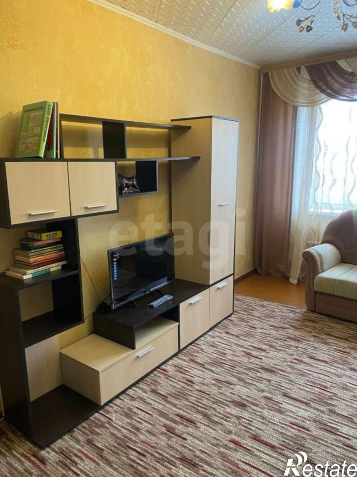 2-комн квартира проспект Строителей, 44,  д. 44