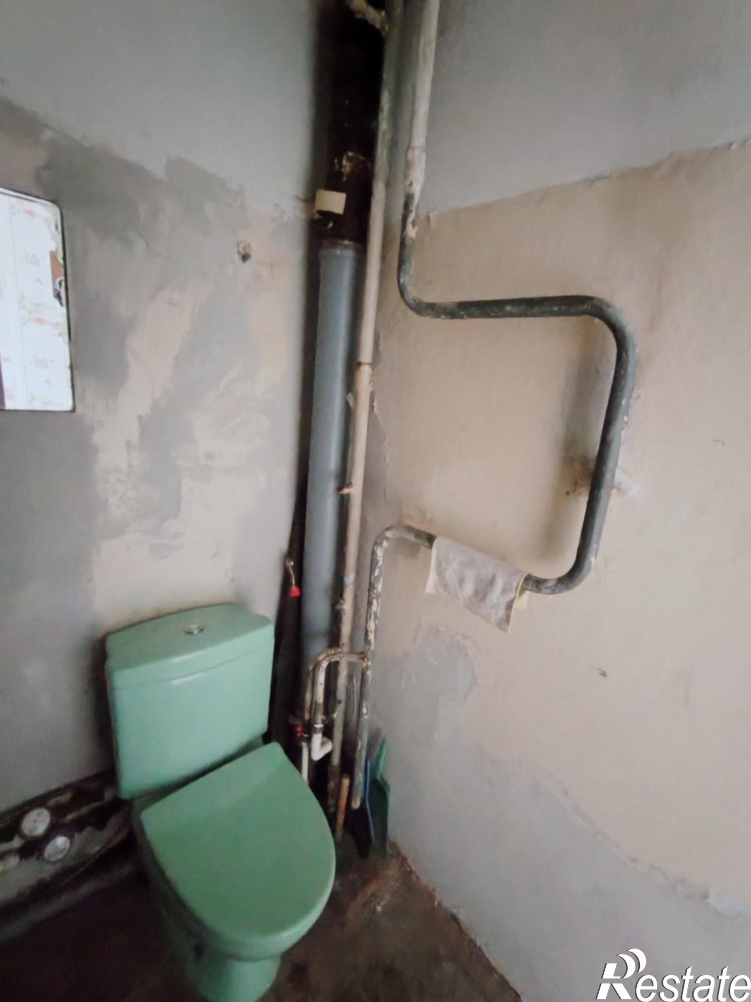 Купить квартиру за 700 000 рублей на Россия,  г. Амурск, р-н Микрорайон-5, пр-кт. Октябрьский, д. 7, корп. В