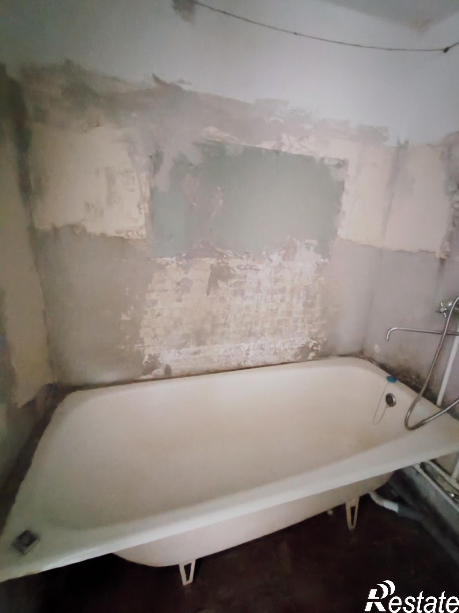 Купить квартиру за 700 000 рублей на Россия,  г. Амурск, р-н Микрорайон-5, пр-кт. Октябрьский, д. 7, корп. В