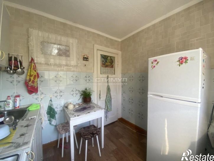 2-комн квартира Россия,  г. Амурск, пр-кт. Комсомольский, д. 6