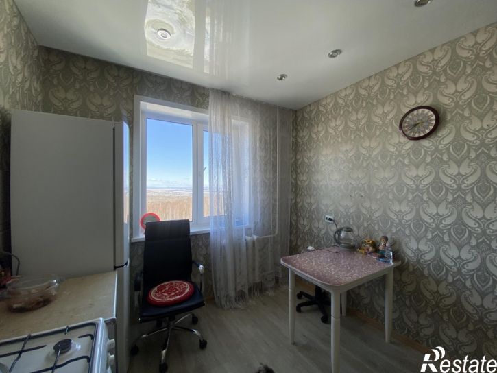4-комн квартира Россия,  г. Амурск, р-н Микрорайон-8, пр-кт. Комсомольский, д. 83