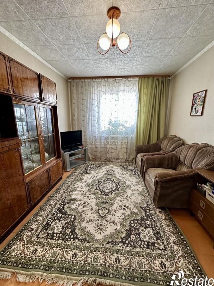 3-комн квартира Россия,  г. Комсомольск-на-Амуре, ул. Дикопольцева, д. 32, корп. 2