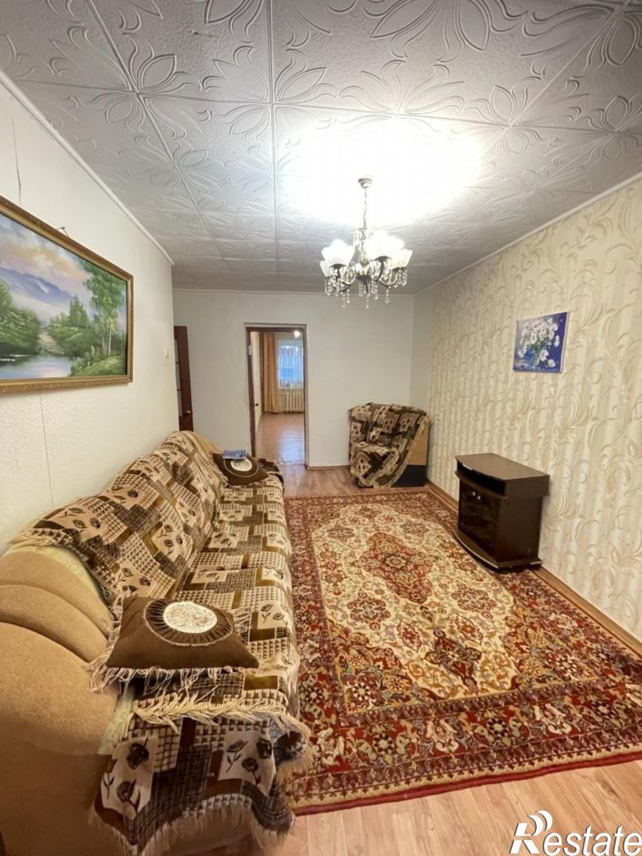 3-комн квартира Россия,  г. Комсомольск-на-Амуре, р-н 66 квартал, б-р. Юности, д. 8, корп. 2