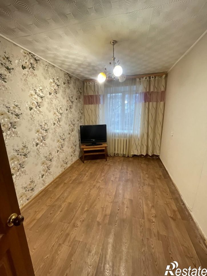 3-комн квартира Россия,  г. Комсомольск-на-Амуре, р-н 66 квартал, б-р. Юности, д. 8, корп. 2