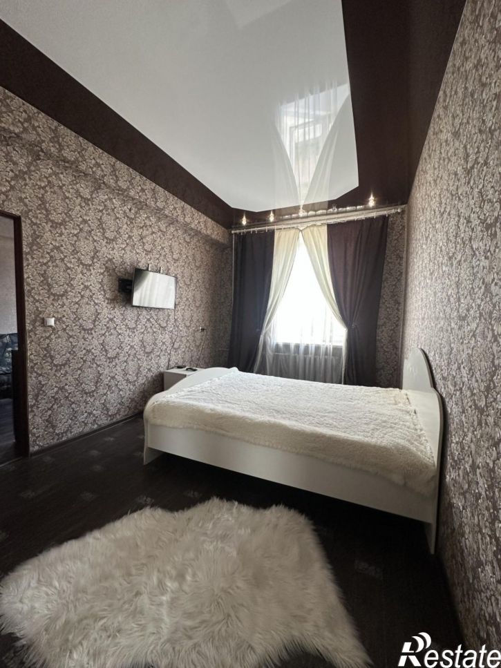 2-комн квартира Россия,  г. Комсомольск-на-Амуре, пр-кт. Мира, д. 43