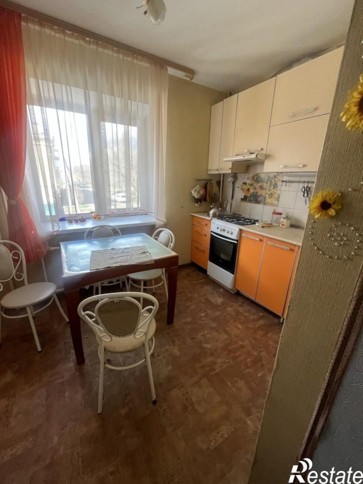 2-комн квартира Россия,  г. Комсомольск-на-Амуре, ул. Калинина, д. 19