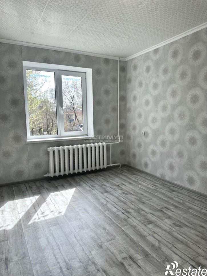 3-комн квартира Россия,  г. Комсомольск-на-Амуре, ул. Ленинградская, д. 70