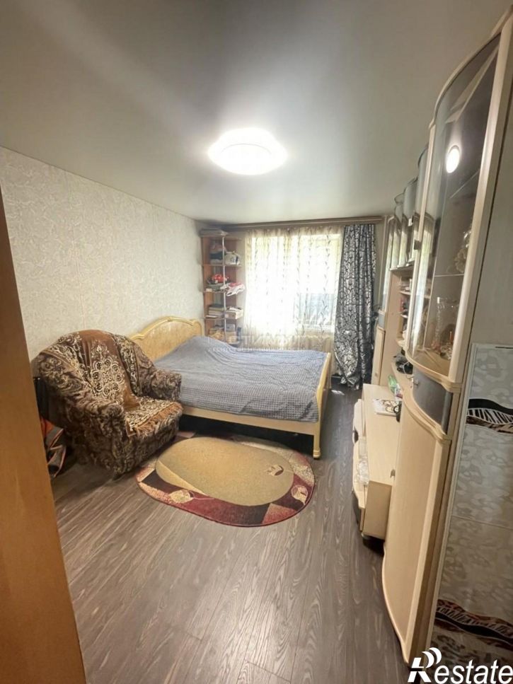 3-комн квартира Россия,  г. Комсомольск-на-Амуре, р-н Дружба, мкр. Дружба, д. 15