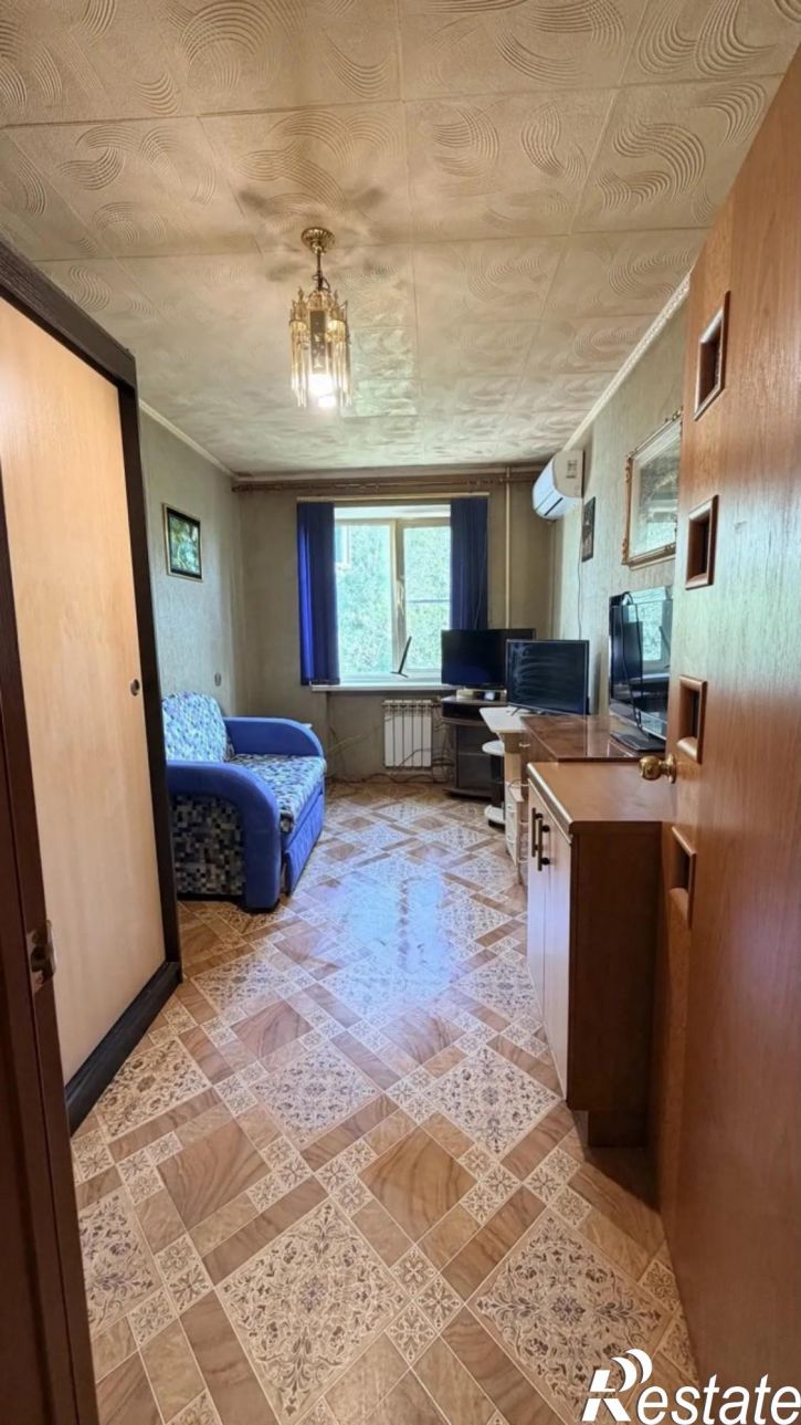 2-комн квартира Россия,  г. Комсомольск-на-Амуре, ш. Магистральное, д. 15, корп. 4