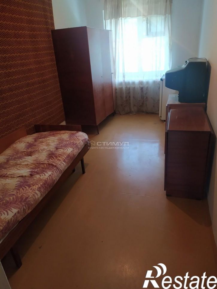 3-комн квартира Россия,  г. Амурск, пр-кт. Комсомольский, д. 12