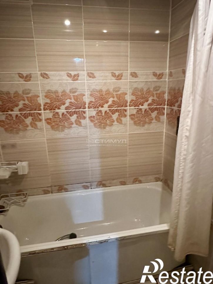 3-комн квартира Россия,  г. Комсомольск-на-Амуре, ул. Севастопольская, д. 24