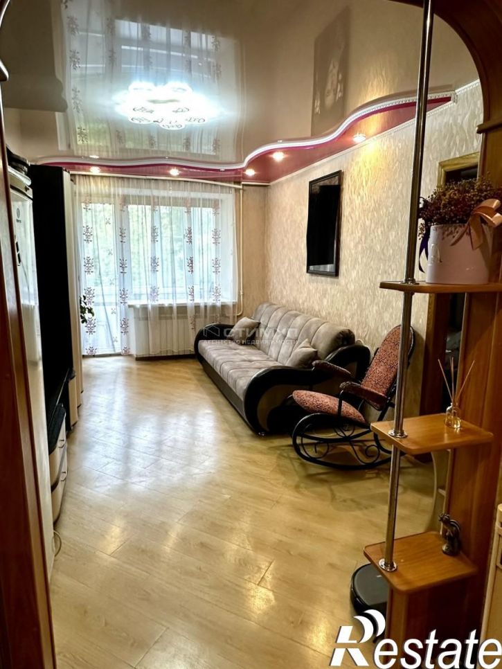 3-комн квартира Россия,  г. Комсомольск-на-Амуре, ул. Советская, д. 4