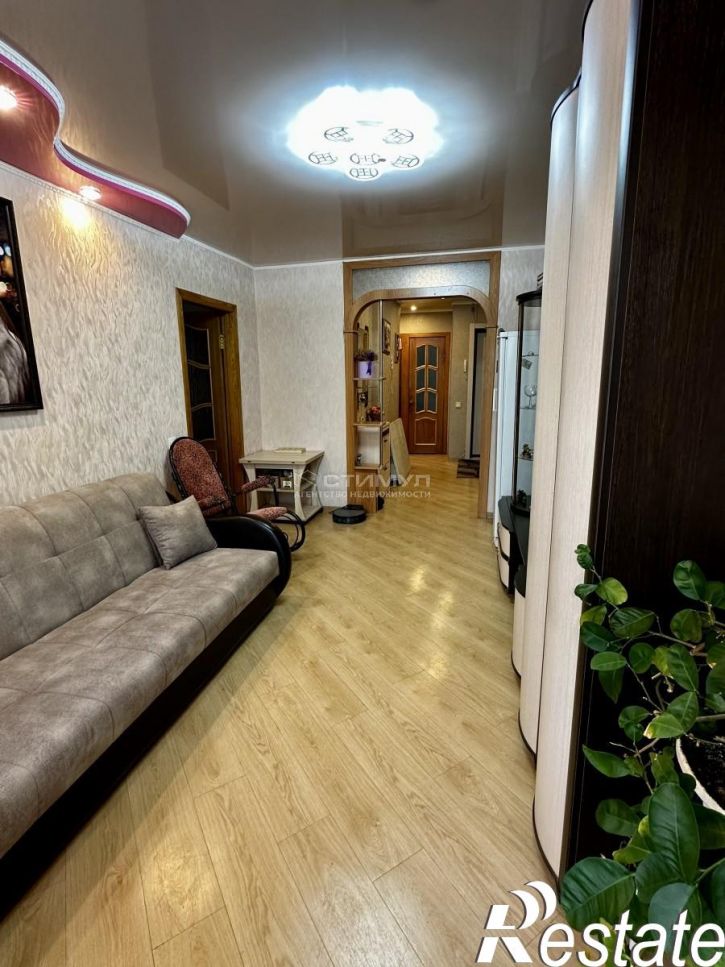 3-комн квартира Россия,  г. Комсомольск-на-Амуре, ул. Советская, д. 4