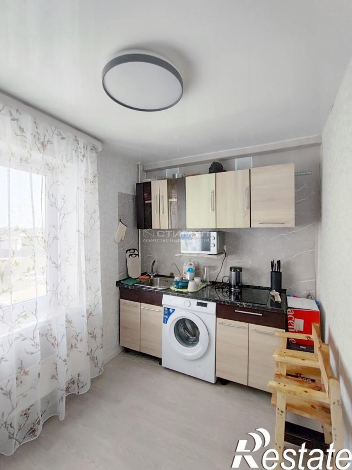 2-комн квартира Россия,  г. Амурск, р-н Микрорайон-5, пр-кт. Строителей, д. 32