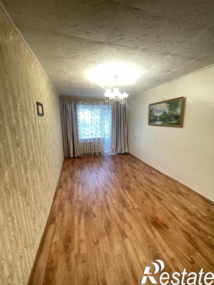 3-комн квартира Россия,  г. Комсомольск-на-Амуре, р-н 66 квартал, б-р. Юности, д. 8, корп. 2