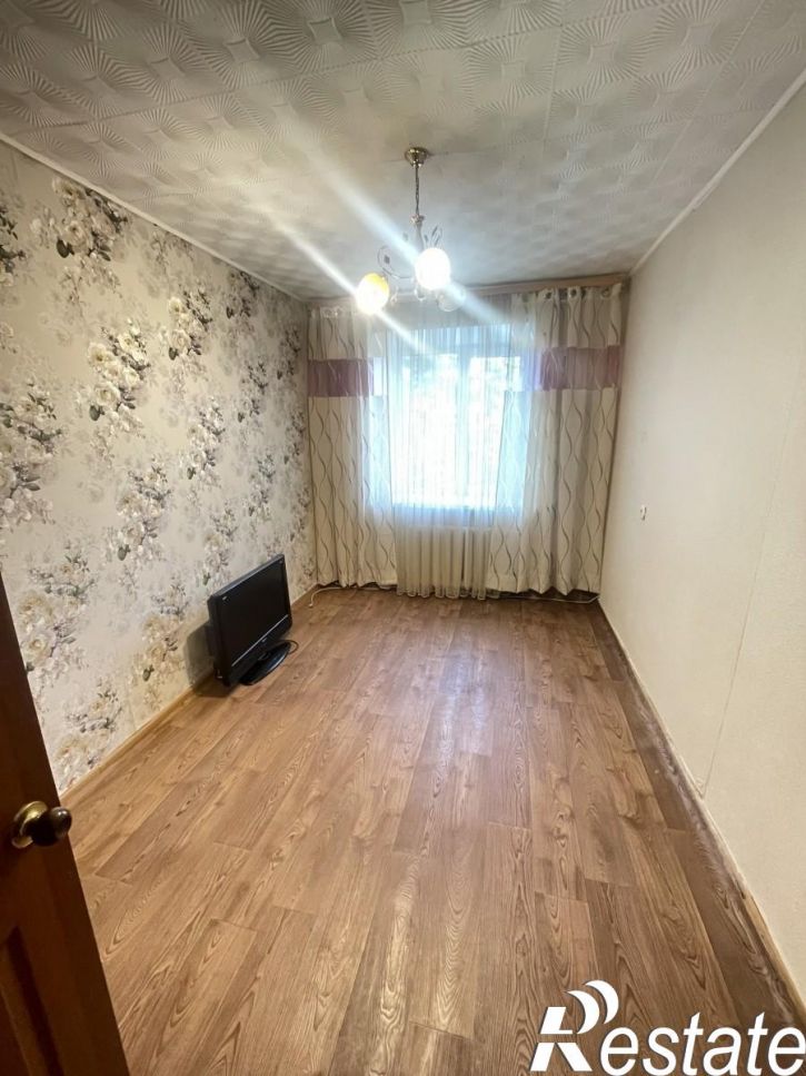 3-комн квартира Россия,  г. Комсомольск-на-Амуре, р-н 66 квартал, б-р. Юности, д. 8, корп. 2
