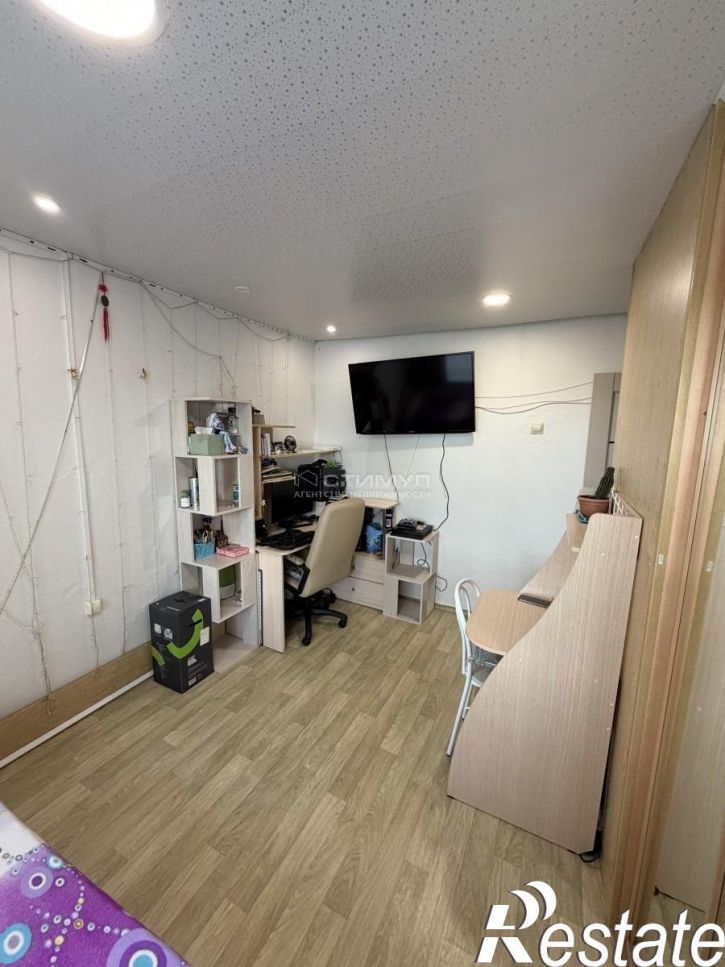 2-комн квартира Россия,  г. Амурск, пр-кт. Строителей, д. 19, корп. а